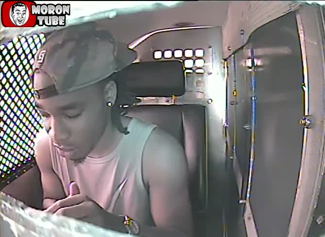 Video :This week's idiot - he bites his fingers in an attempt to remove his fingerprints